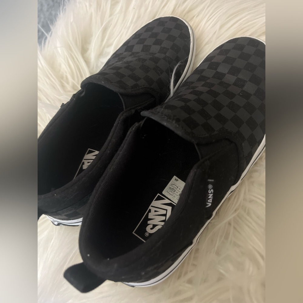 Van off the wall shoes